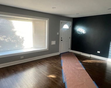9241 S Emerald Avenue - Photo Thumbnail 20