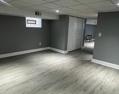 9241 S Emerald Avenue - Photo Thumbnail 4