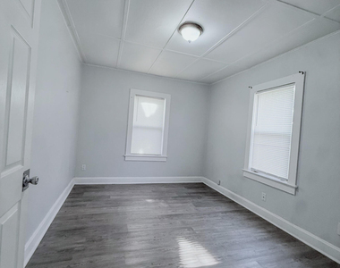10728 Old Kings Road - Photo Thumbnail 6