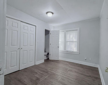 10728 Old Kings Road - Photo Thumbnail 7
