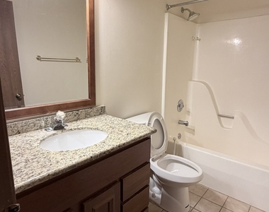 1817 Altoona Court - Photo Thumbnail 12