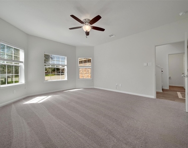 305 Crooked Pine Court - Photo Thumbnail 2