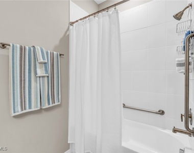 11811 Venetian Lagoon Drive - Photo Thumbnail 25