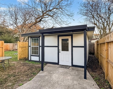 1307 Saddle Rock Drive - Photo Thumbnail 34