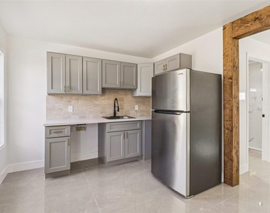 1307 Saddle Rock Drive - Photo Thumbnail 17