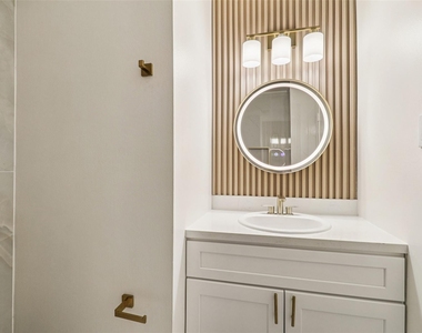 1307 Saddle Rock Drive - Photo Thumbnail 24