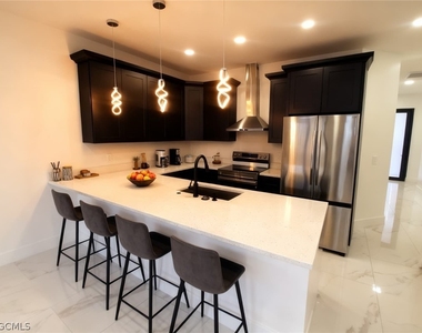 5358 30th Street Sw - Photo Thumbnail 5