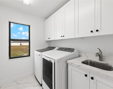 1413 Ne 15th Terrace - Photo Thumbnail 20