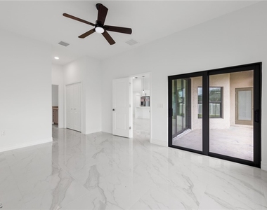 1413 Ne 15th Terrace - Photo Thumbnail 13