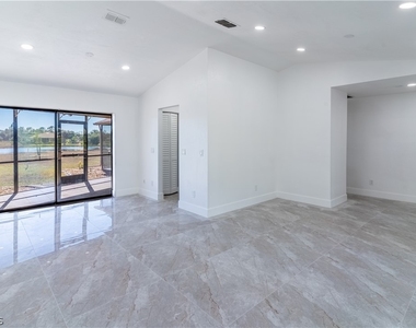 720 Chavers Street - Photo Thumbnail 6