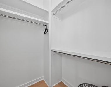 2617 Live Oak Street - Photo Thumbnail 17