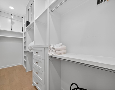 2617 Live Oak Street - Photo Thumbnail 27
