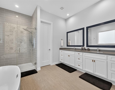 2617 Live Oak Street - Photo Thumbnail 24