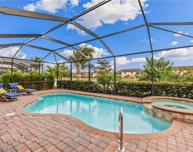 28075 Foxrock Court - Photo Thumbnail 19