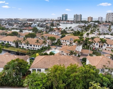 261 Colonade Circle - Photo Thumbnail 42