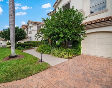 261 Colonade Circle - Photo Thumbnail 38