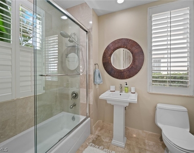 261 Colonade Circle - Photo Thumbnail 27