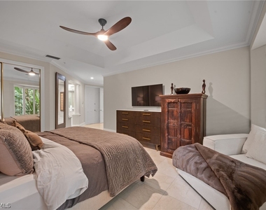 261 Colonade Circle - Photo Thumbnail 18