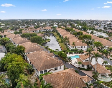 261 Colonade Circle - Photo Thumbnail 43