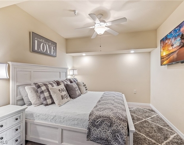 28042 Bridgetown Court - Photo Thumbnail 9