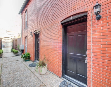 2225 Mimosa Drive - Photo Thumbnail 13