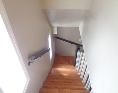 2225 Mimosa Drive - Photo Thumbnail 12
