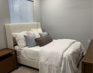 5651 Double Eagle Circle - Photo Thumbnail 19