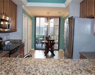10044 Siesta Bay Drive - Photo Thumbnail 12