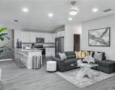 2620 Ne 5 Avenue - Photo Thumbnail 4