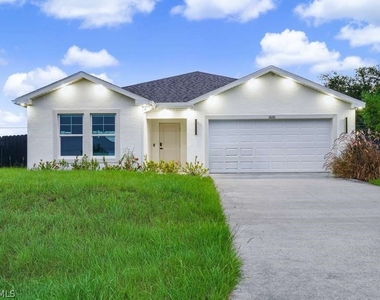 2620 Ne 5 Avenue - Photo Thumbnail 1