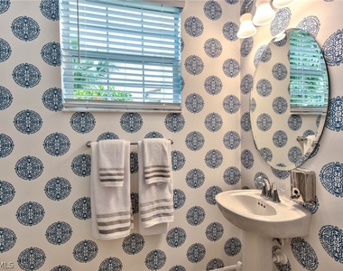 2612 Blossom Way - Photo Thumbnail 24