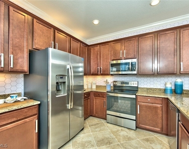 2612 Blossom Way - Photo Thumbnail 14
