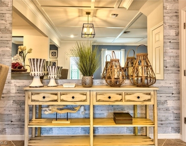 2612 Blossom Way - Photo Thumbnail 8