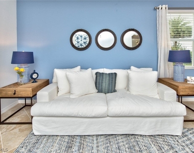 2612 Blossom Way - Photo Thumbnail 5