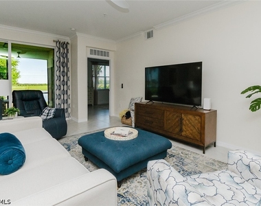 6040 Ellerston Way - Photo Thumbnail 4
