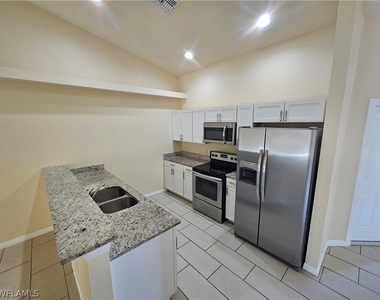 1622 Sw 33rd Street - Photo Thumbnail 15