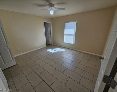 1622 Sw 33rd Street - Photo Thumbnail 10