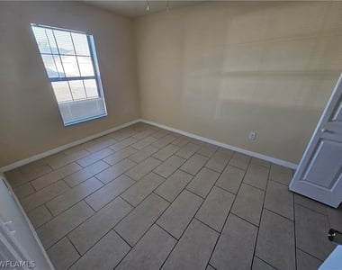 1622 Sw 33rd Street - Photo Thumbnail 4