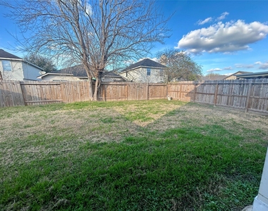 19718 River Pointe Lane - Photo Thumbnail 32