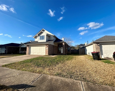 19718 River Pointe Lane - Photo Thumbnail 2