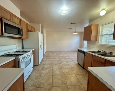 19718 River Pointe Lane - Photo Thumbnail 14