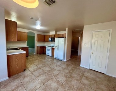 19718 River Pointe Lane - Photo Thumbnail 13