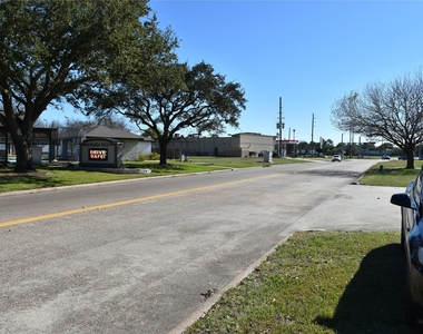 7813 Clodine Road - Photo Thumbnail 3