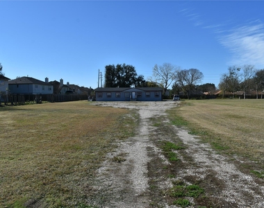 7813 Clodine Road - Photo Thumbnail 9