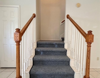 11102 Maize Lane - Photo Thumbnail 3