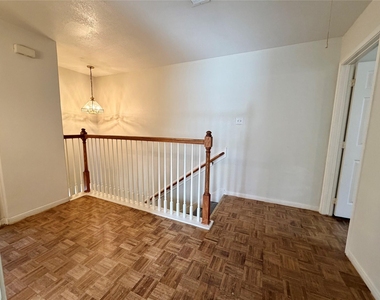 11102 Maize Lane - Photo Thumbnail 5