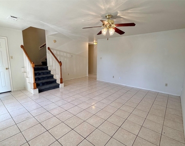 11102 Maize Lane - Photo Thumbnail 1