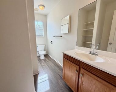 11102 Maize Lane - Photo Thumbnail 7