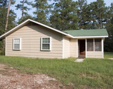 20 White Oak Drive - Photo Thumbnail 1