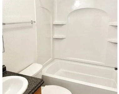 902-905 N 14th Street - Photo Thumbnail 10